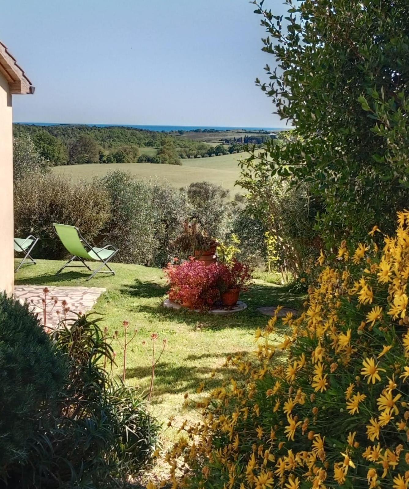 Agriturismo Le Colline Di カパルビオ エクステリア 写真
