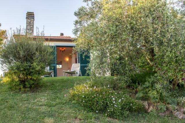 Agriturismo Le Colline Di カパルビオ エクステリア 写真